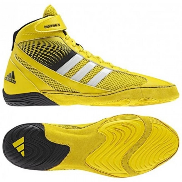 botas de color amarillo de boxeo