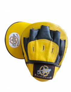 manopla de entrenamiento color amarillo y negro